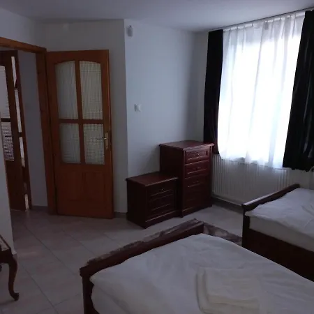 Apartment Krisztina 1- *